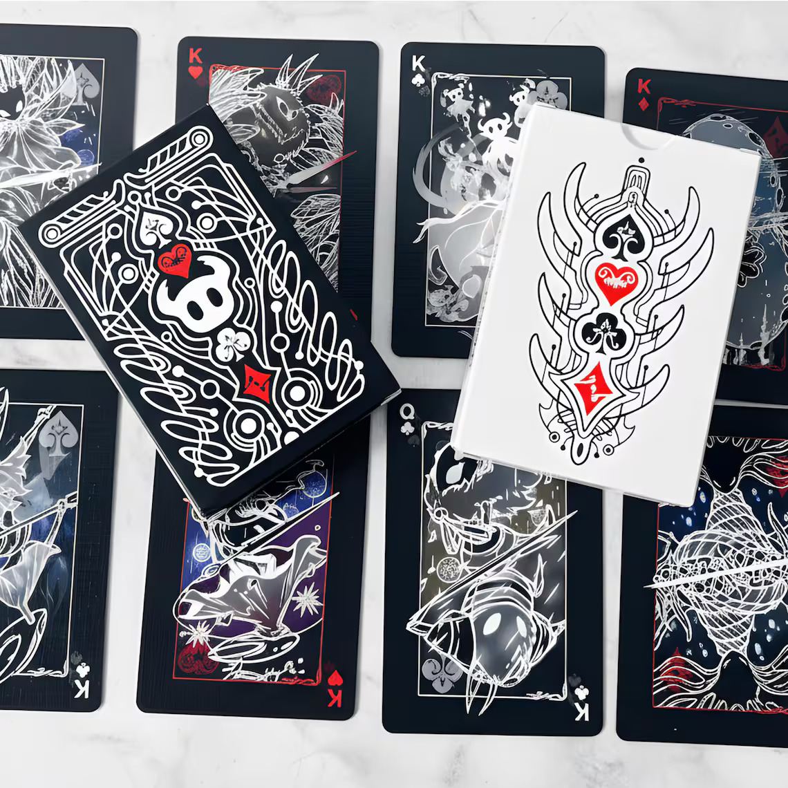 Hollow Knight 표준 포커 카드 세트 흑백 카 - Board Game Card 리뷰 및 가격